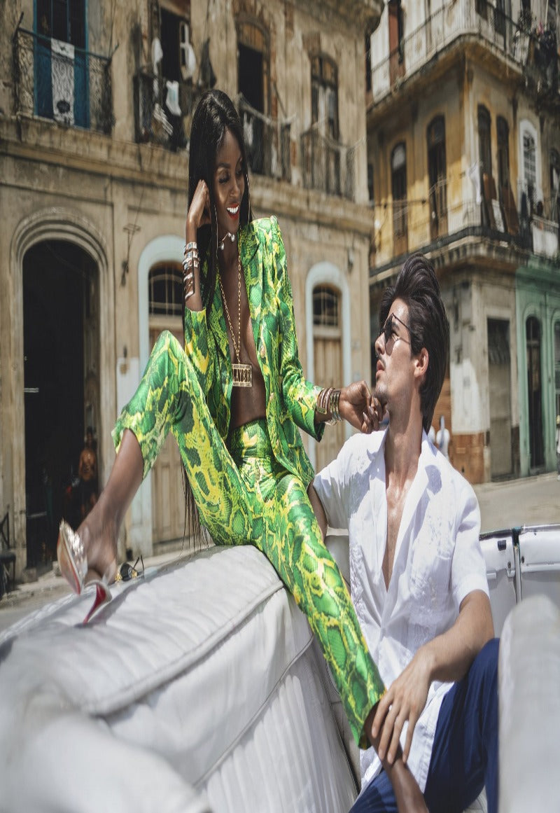 Zendaya Pant Suit - saisankoh
