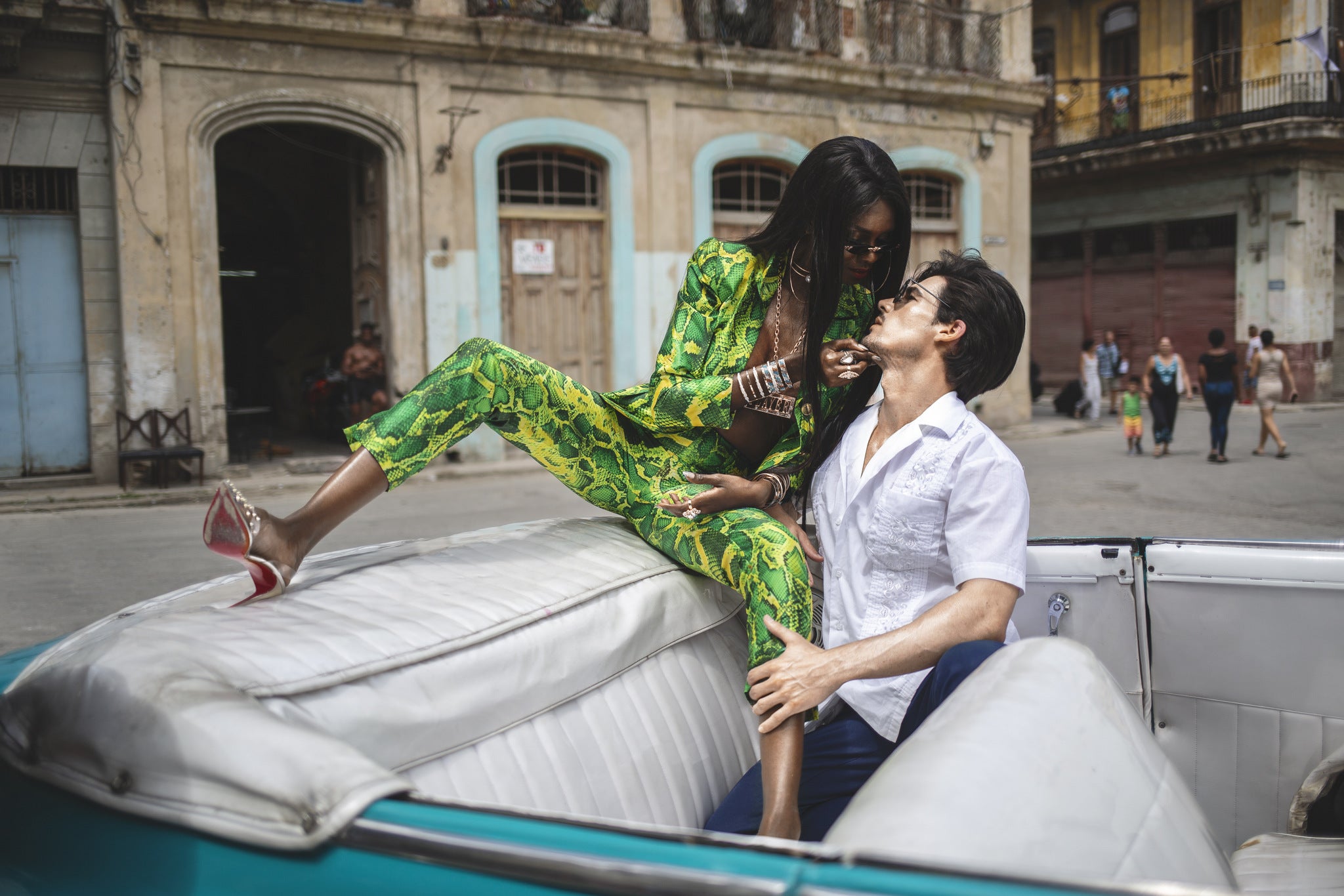 Zendaya Pant Suit - saisankoh
