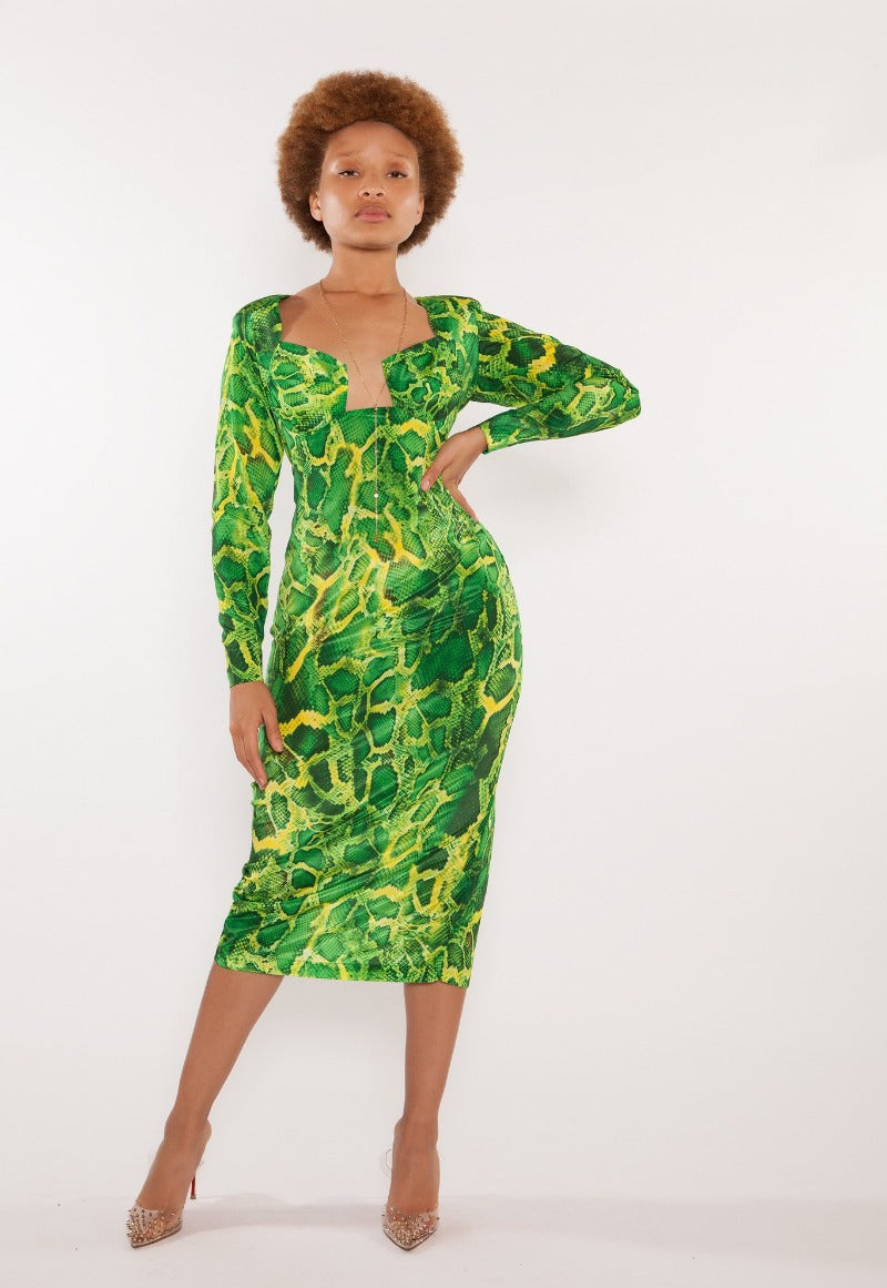 Luxury fashion brands that sell green dresses for summer