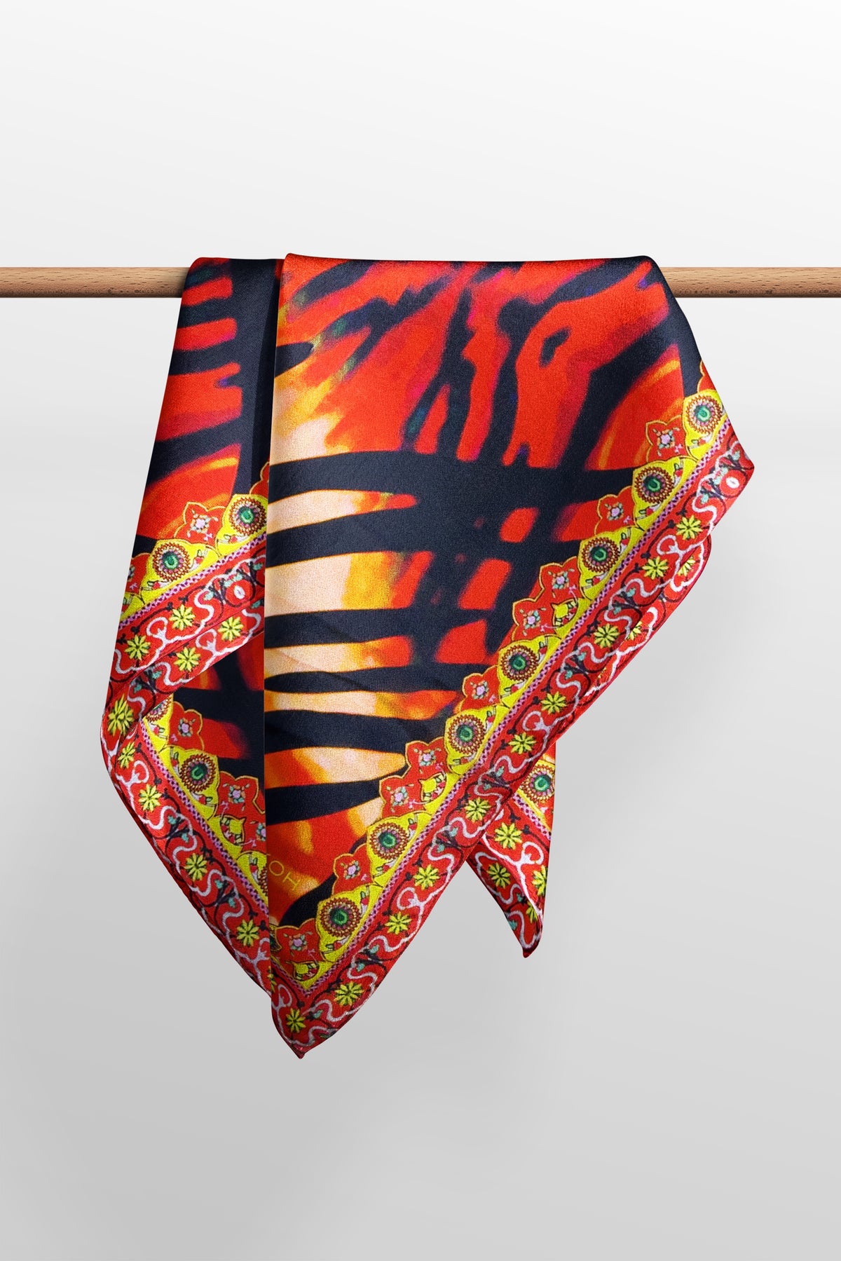 Dahlia scarf by Sai Sankoh — view 3