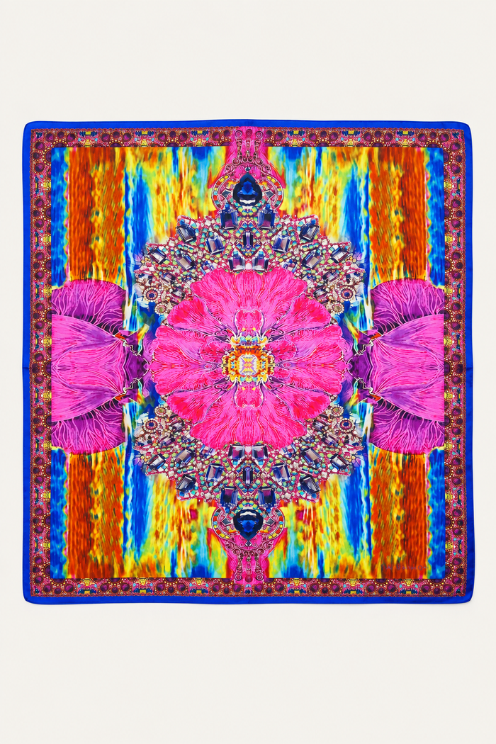 Lorinda Scarf