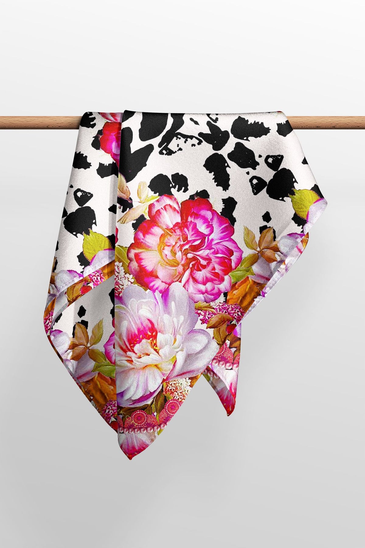 Shiba Scarf by Sai Sankoh — view 4