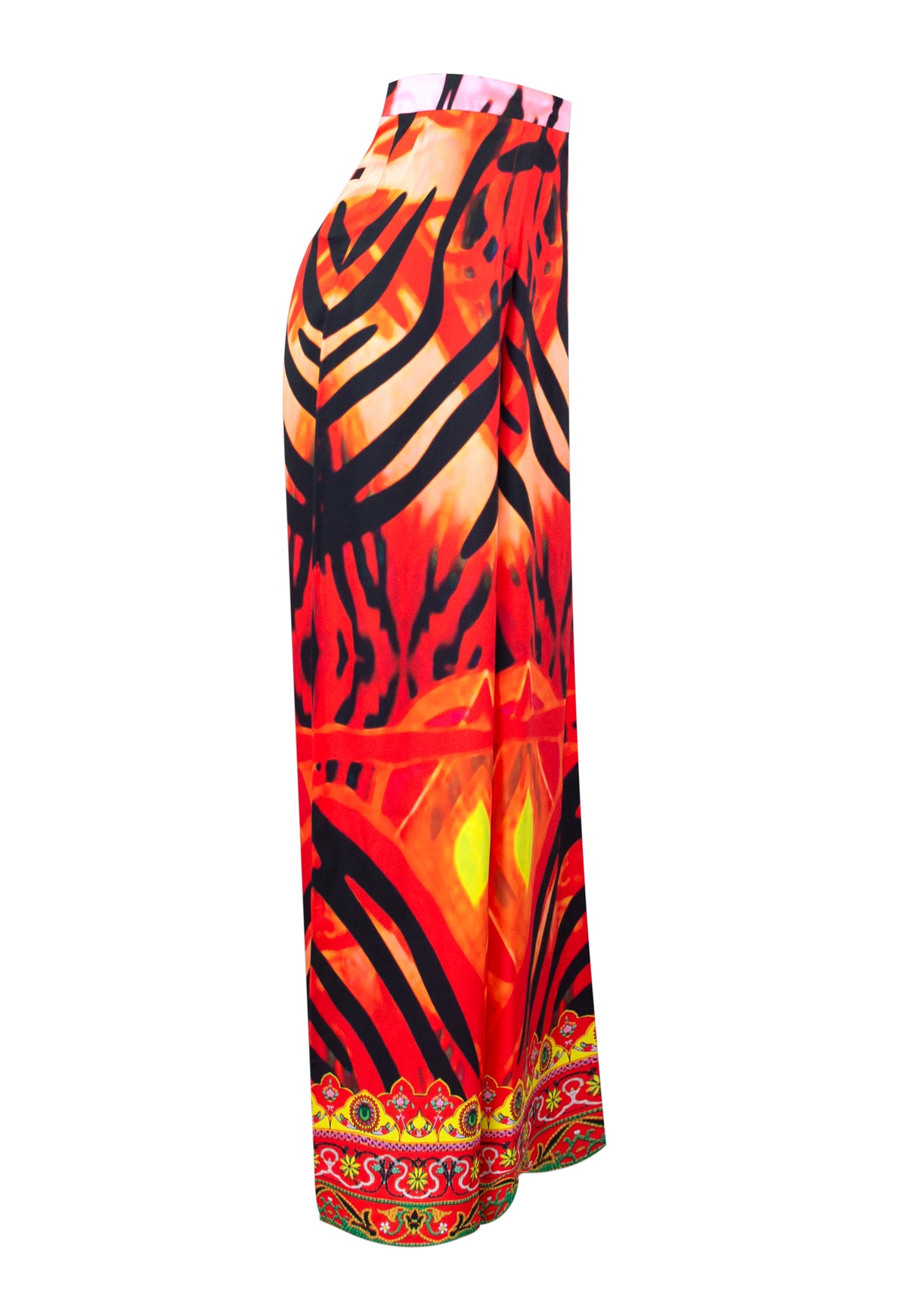 multi print pants A For Vacation 2023 vogue 