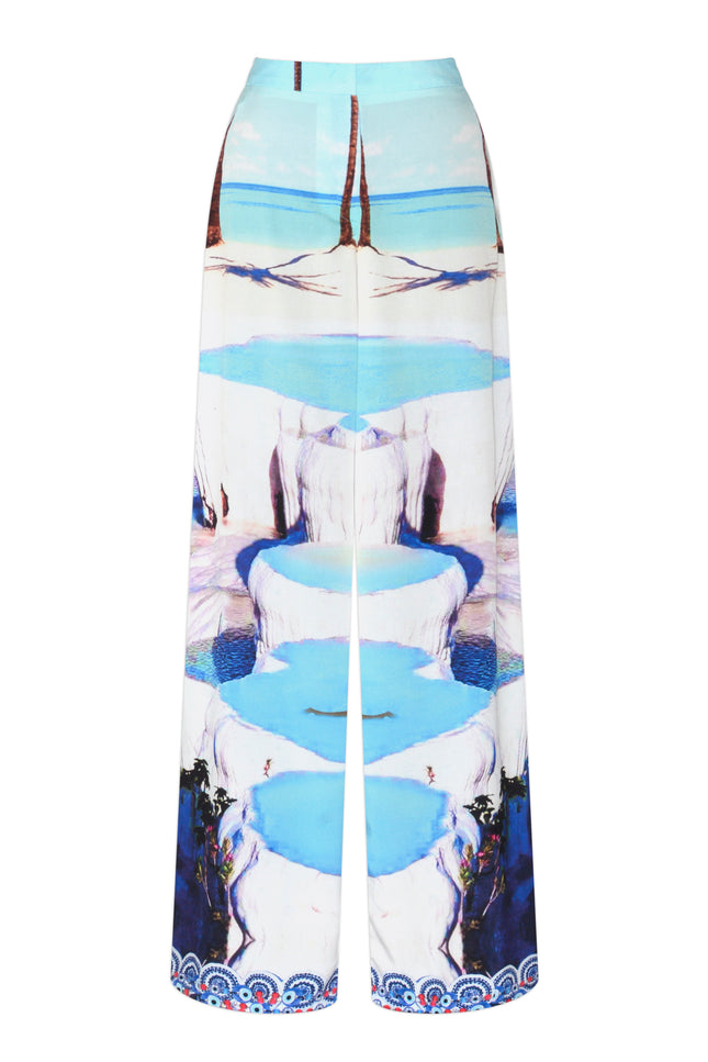 best pants for the beach  travel clothes Sai Sankoh 