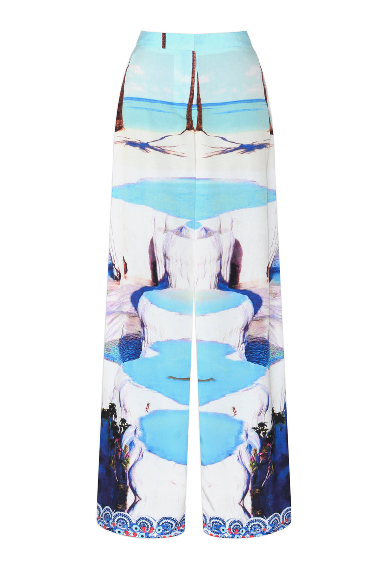 best pants for the beach  travel clothes Sai Sankoh 